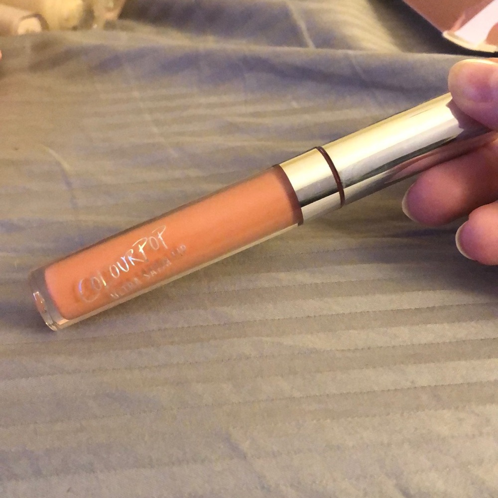 Colourpop Ultra Satin Lip “Exaggerated”